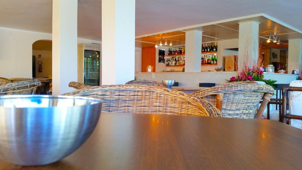 Hotel Delfino Милано Мартима Екстериор снимка