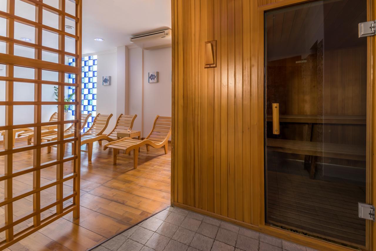 Hotel Delfino Милано Мартима Екстериор снимка
